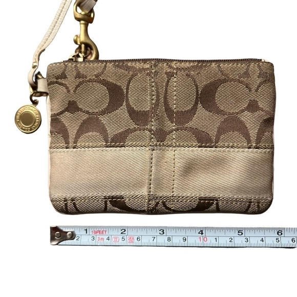 COACH 40028 Legacy Stripe Khaki & Champagne Tan Signature & Leather Wristlet - Picture 4 of 8